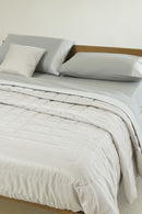 Trapuntino in pregiato tessuto jacquard microdisegno Laura